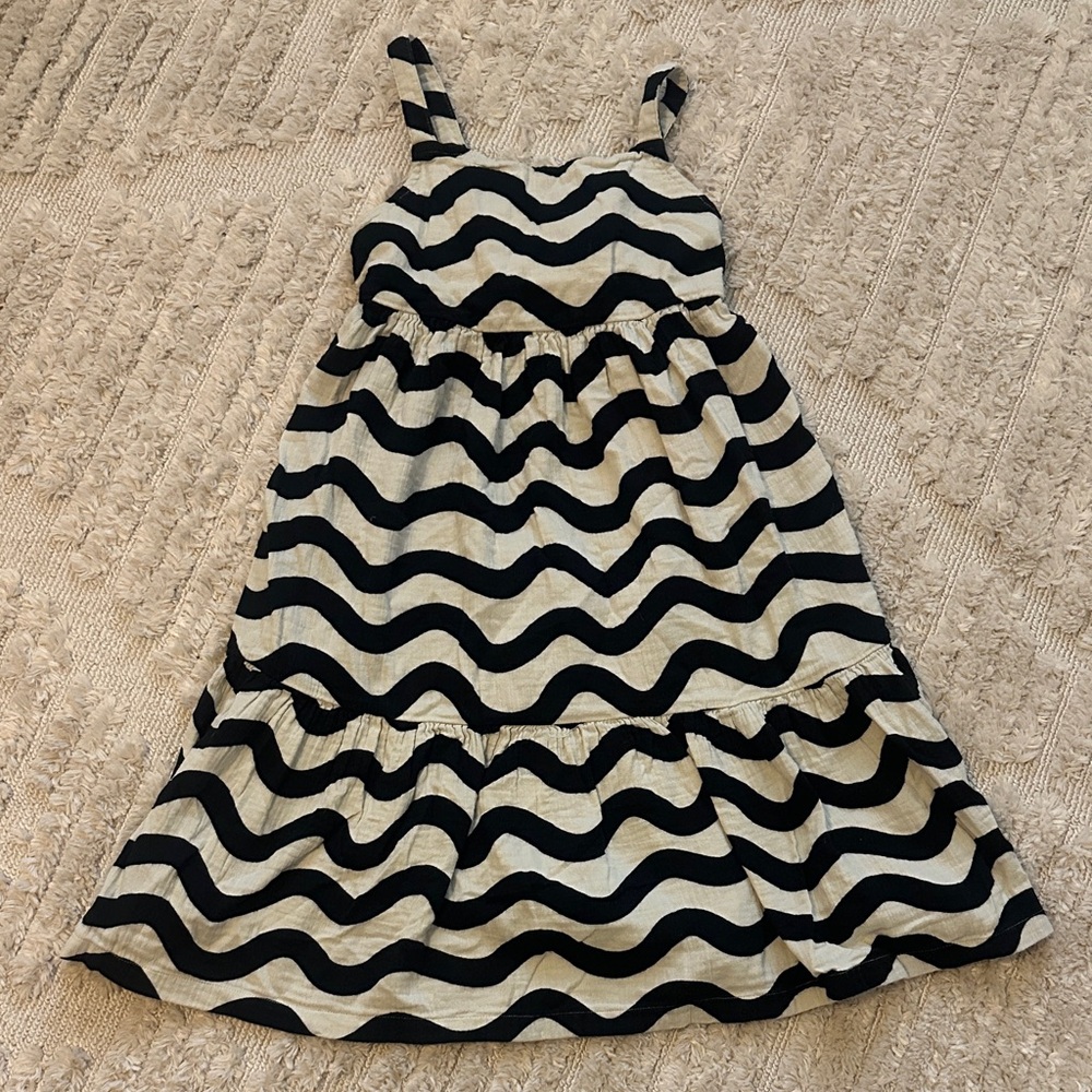 Hanna Andersson Black and Cream Wave Pattern Dress